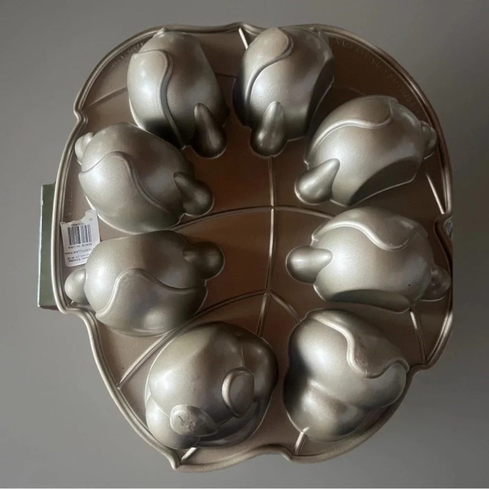 Williams Sonoma Nordic Ware Caterpillar Cakelet Pan WS Kids + Decorating Kit NEW